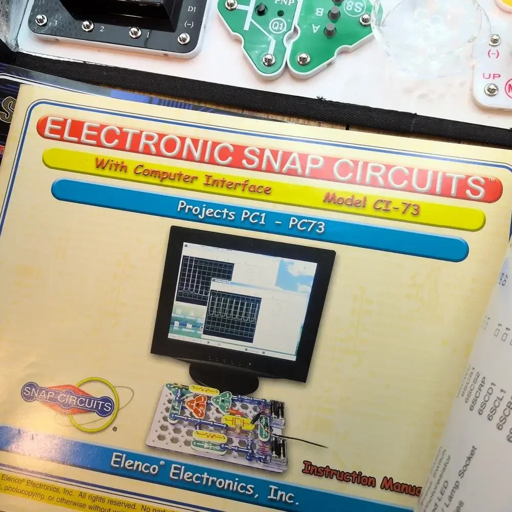 Snap Circuits Lot 60+ Replacement Parts & Multiple Manuals Electrical Education